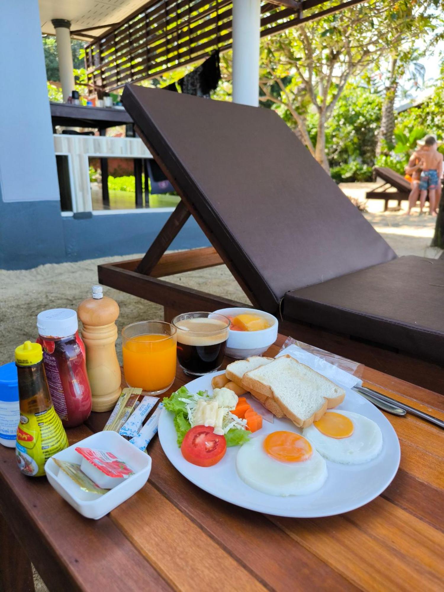 Maenam Villa Hotel Mae Nam Beach Eksteriør billede